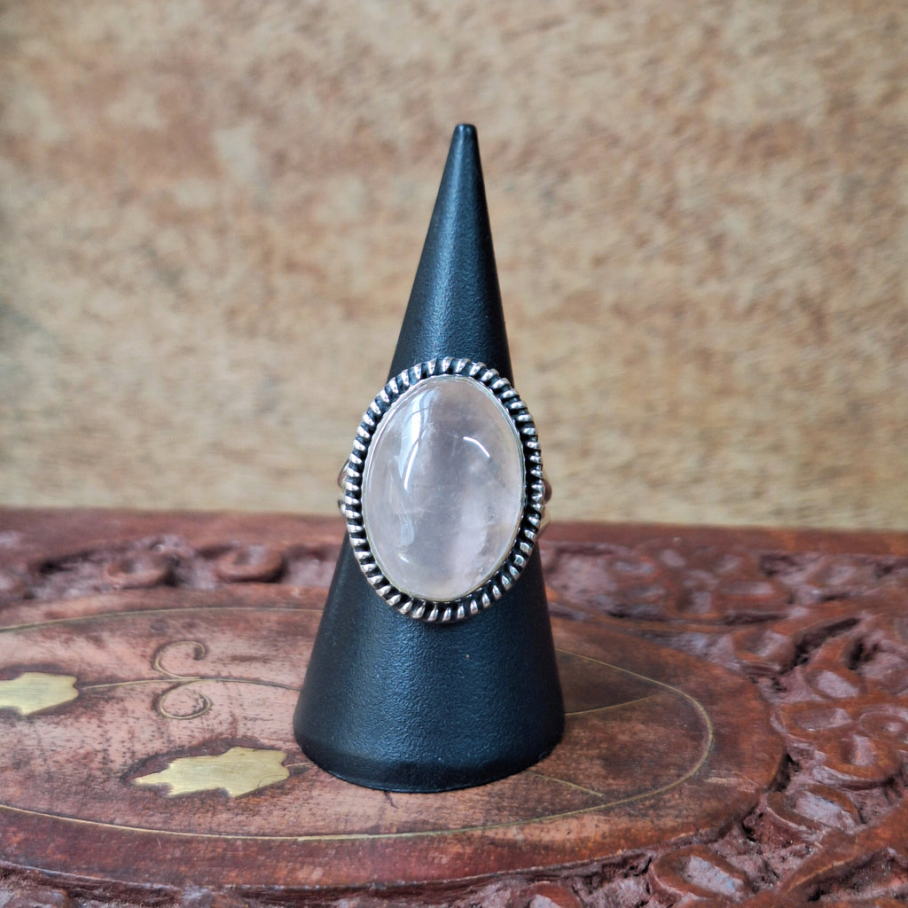 Rose Quartz Rope Detail Cabochon Ring Size 53