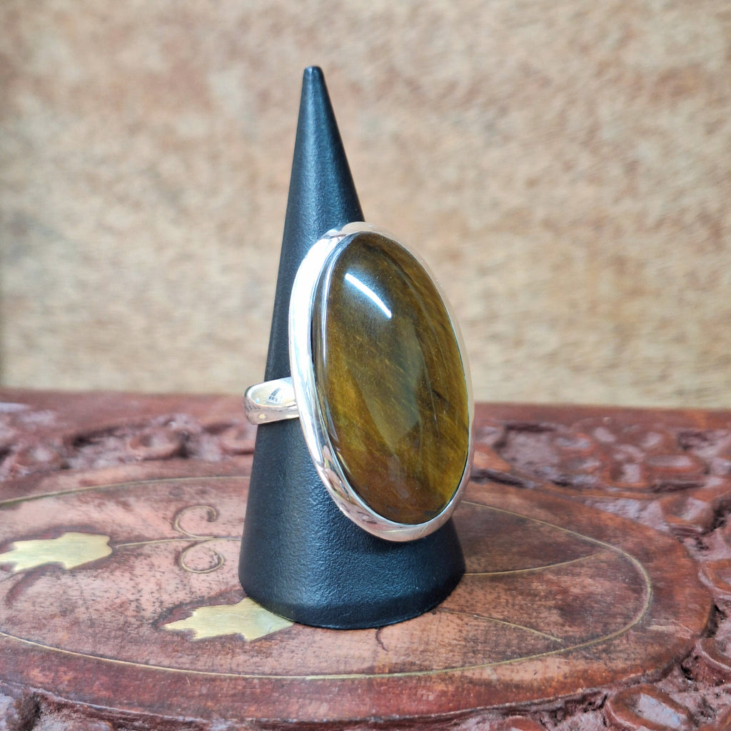Golden Tiger's Eye Cabochon Oval Ring Size 55