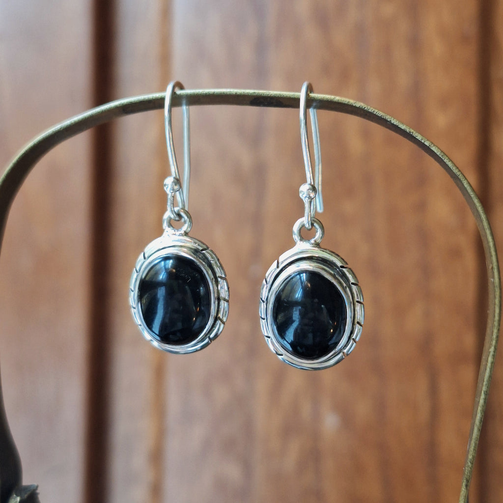 Black Onyx Oval Rope Detail Earrings