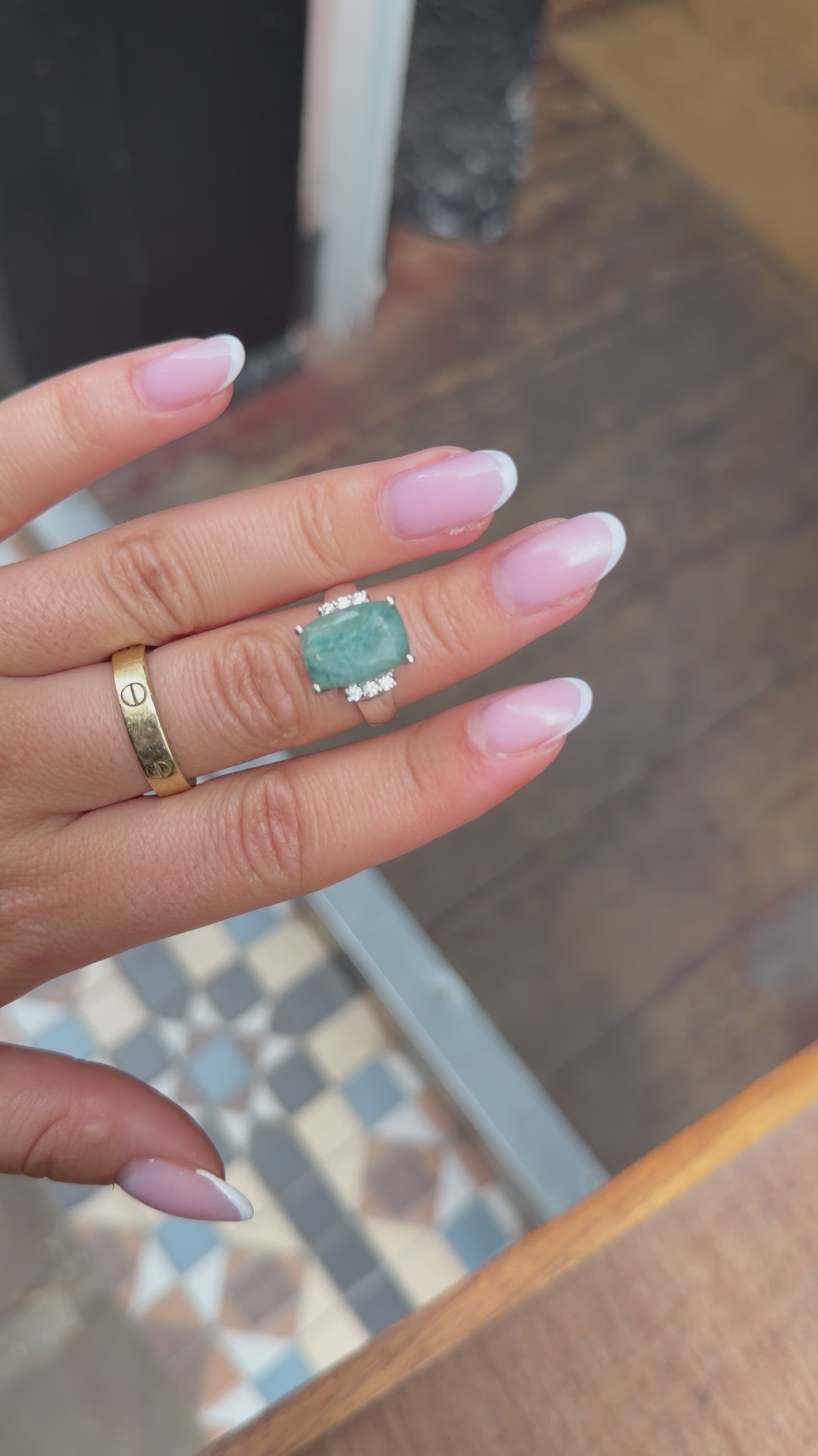Emerald & zirconia Cushion cut Ring